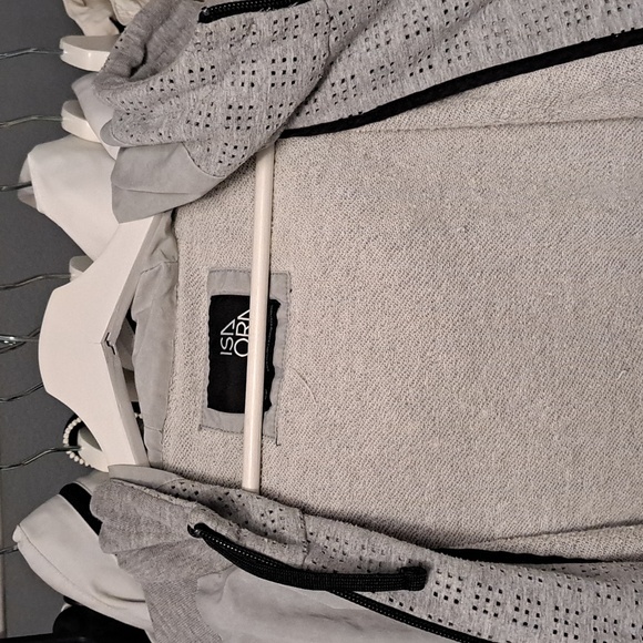 Isaora Hoodie Size Large Grey - Picture 3 of 7
